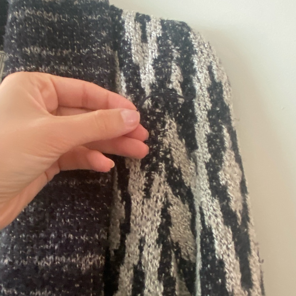 Lucky Brand Women’s Sweater